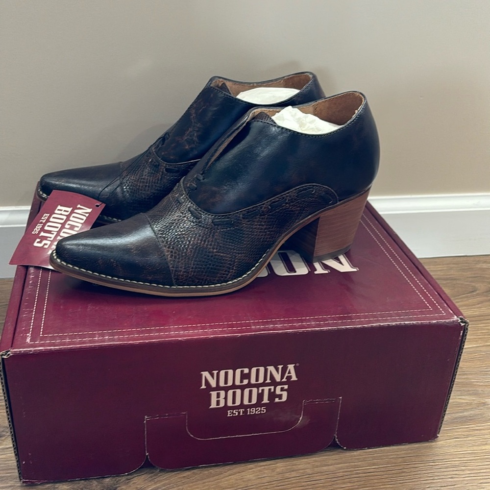 Nocona Ladies Sherry Snip Toe Booties